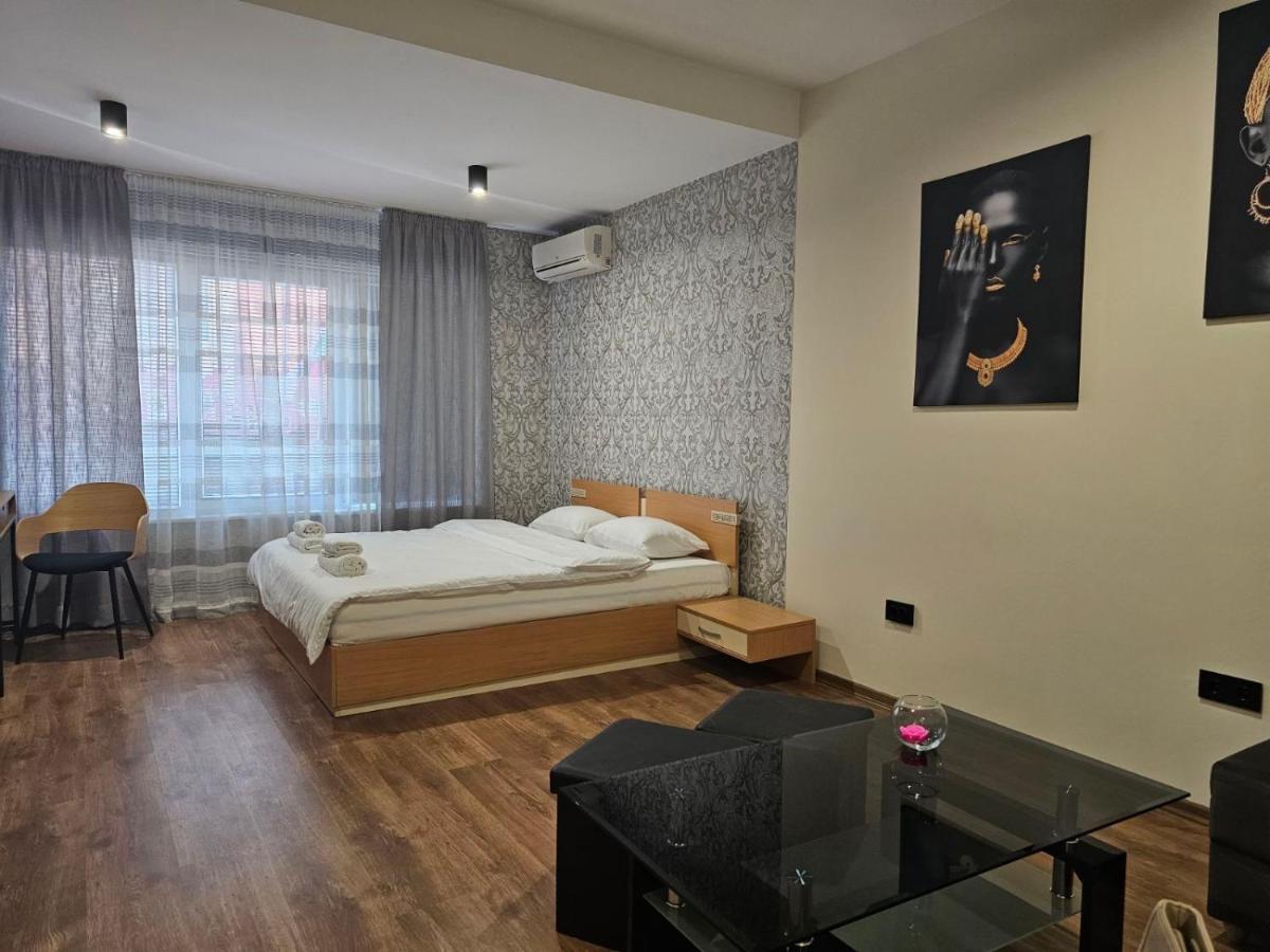 Studio Mirage Kazanlŭk المظهر الخارجي الصورة