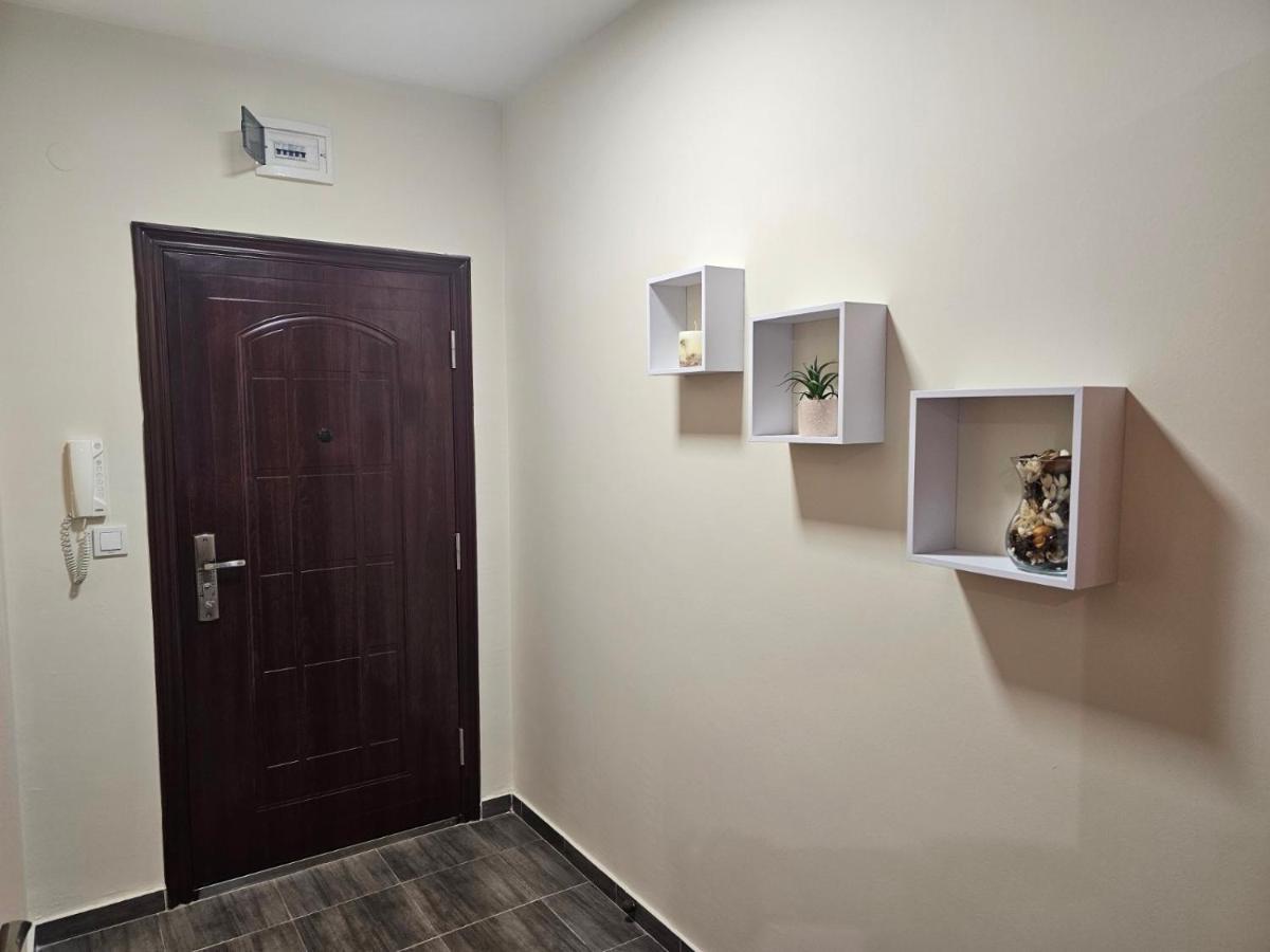 Studio Mirage Kazanlŭk المظهر الخارجي الصورة